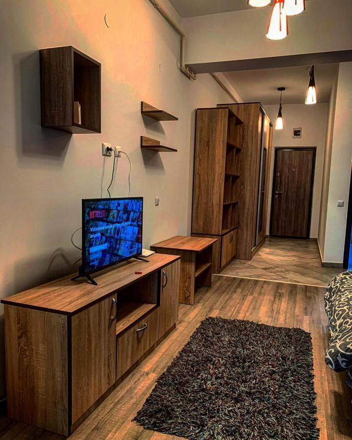 Confort' By J Iasi Exterior photo