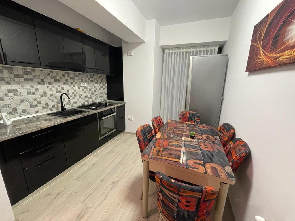 Confort' By J Iasi Exterior photo